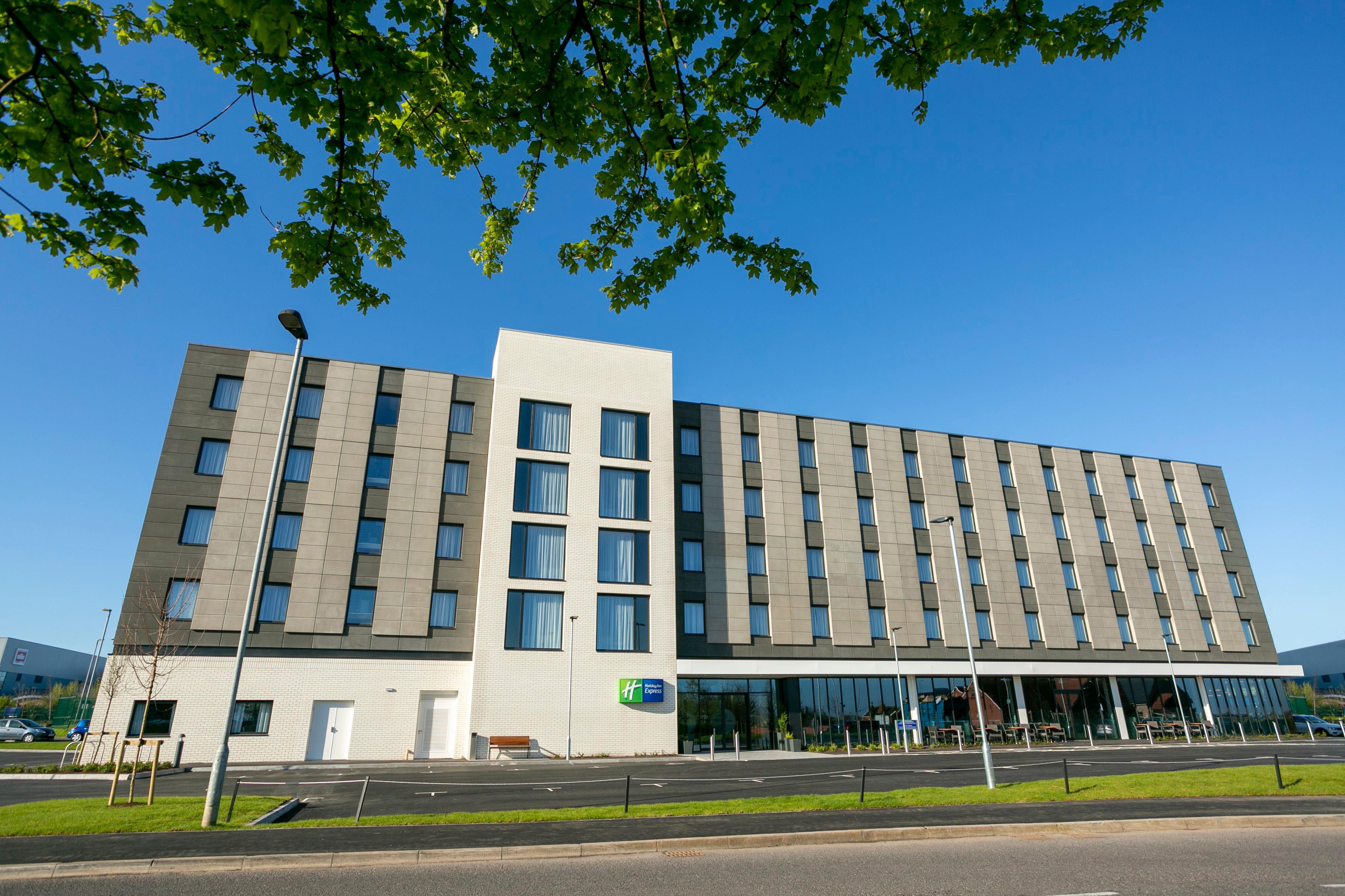 Holiday Inn Express Bridgwater M5, Jct24 By Ihg Exterior foto